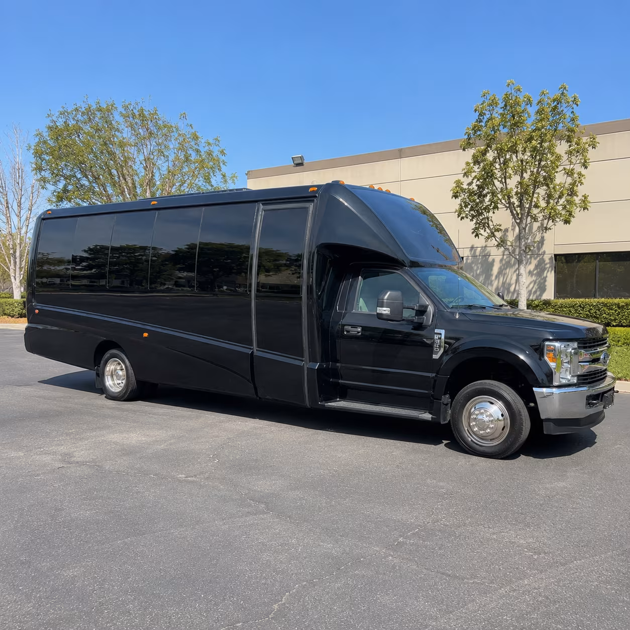 Seattle Winery Tour & Pub Crawl Transportation